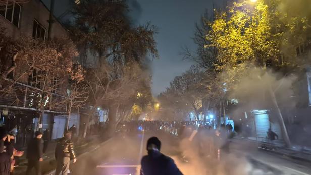 Proteste in Tehran: Zusammenstößen mit den Sicherheitskräften