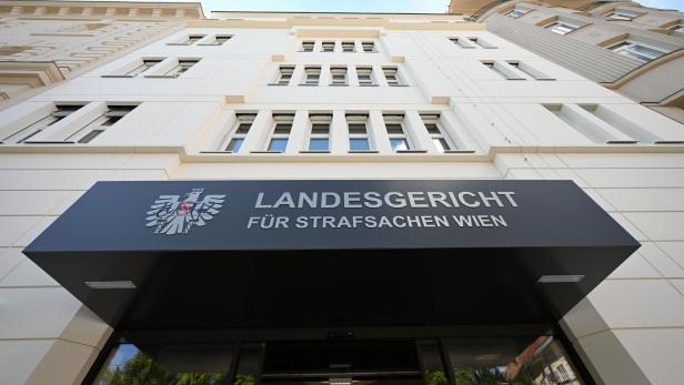 Der Eingang zum Wiener Straflandesgericht