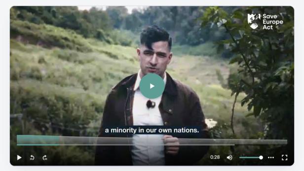 Rechtsextremer Sellner in einem Werbe-Video für den "Save Europe Act"