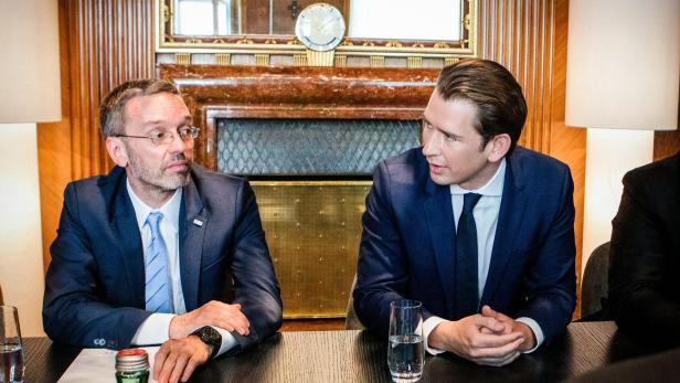Herbert Kickl und Sebastian Kurz.