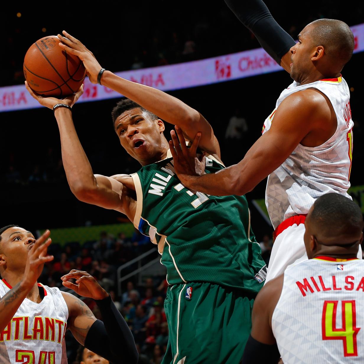 Giannis Antetokounmpo Vom Strassenverkaufer Zum Nba Star Profil At