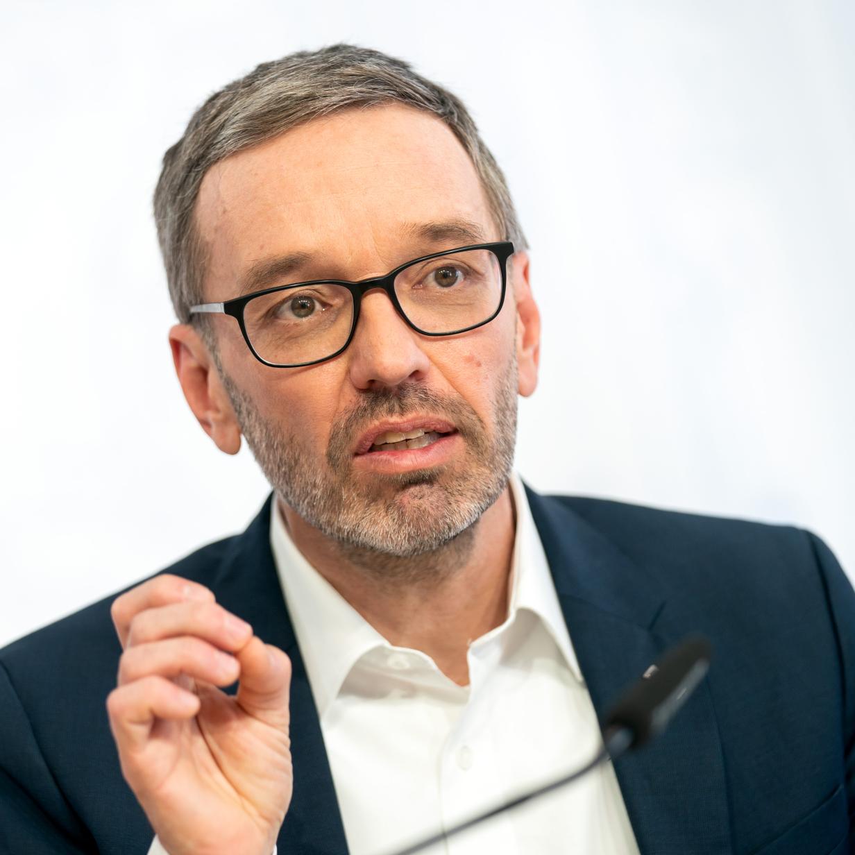 Zitate Der Woche Ist Strache Fast Noch Bloder Geworden Profil At