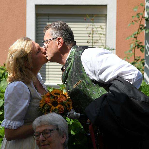 Außenministerin Karin Kneissl (FPÖ) mit Wolfgang Meilinger