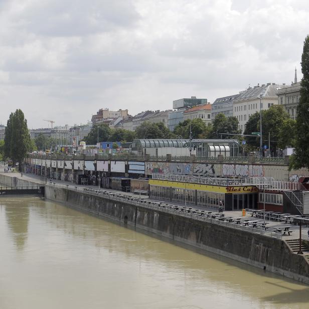 Blick auf das Szenelokal "Flex" am Wiener Donaukanal