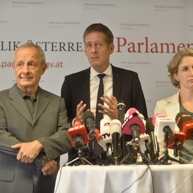 Peter Pilz (Liste Pilz), Jan Krainer (SPÖ) und Stephanie Krisper (NEOS) während der Pressekonferenz zum Thema "Konsequenzen aus der illegalen Hausdurchsuchung beim BVT"