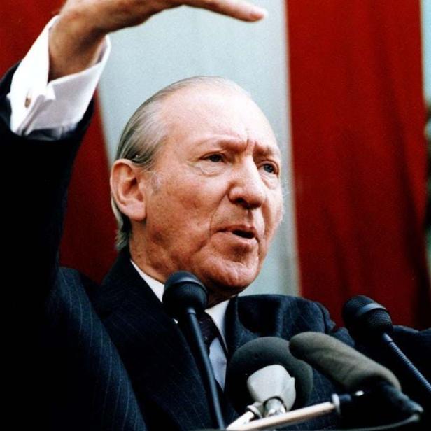 Kurt Waldheim