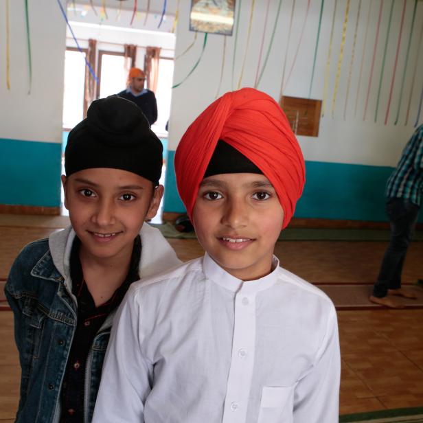 Sikhs mit Turban.