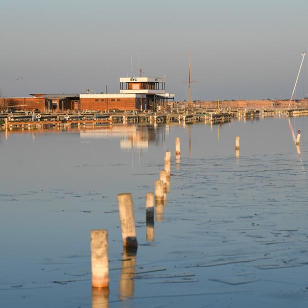 Im Burgenland wird der Zutritt zu den Seebädern am Neusiedler See vorerst nur lokalen Bewohnern gestattet,