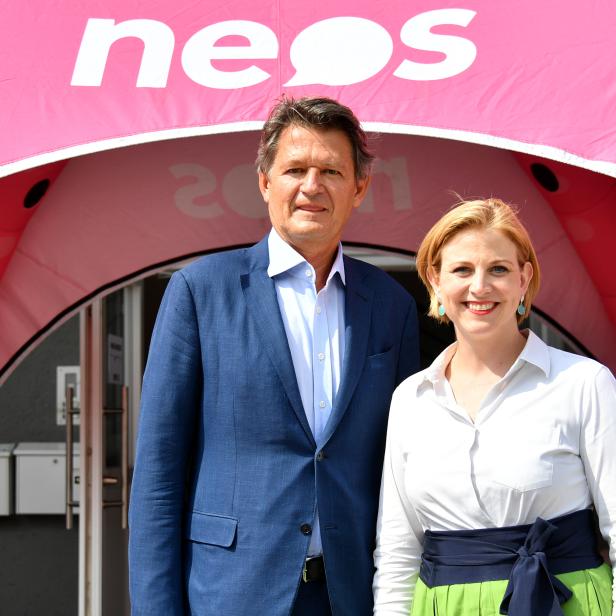 Die Neos (im Bild Helmut Brandstätter und Beate Meinl-Reisinger) werden von den Österreichern als "fairste" Partei eingeschätzt.