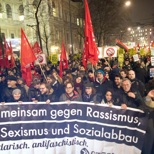 Eine Demonstration anlässlich des heutigen Akademikerballs in Wien.