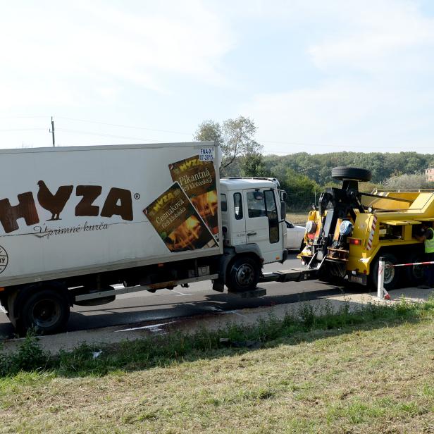 Bei der Schlepper-Tragödie auf der A4 in der Nähe von Parndorf starben 71 Flüchtlinge.