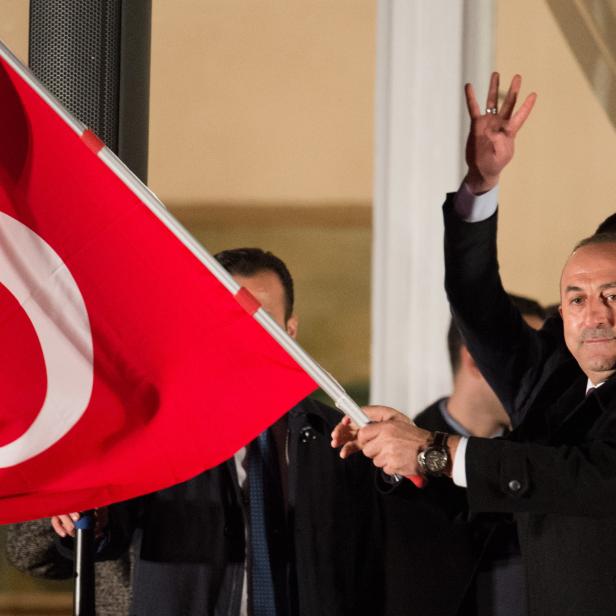 Der türkische Außenminister Mevlut Cavusoglu bei einem Auftritt in Hamburg 