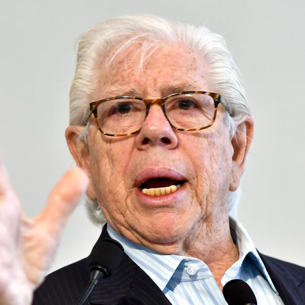 Carl Bernstein