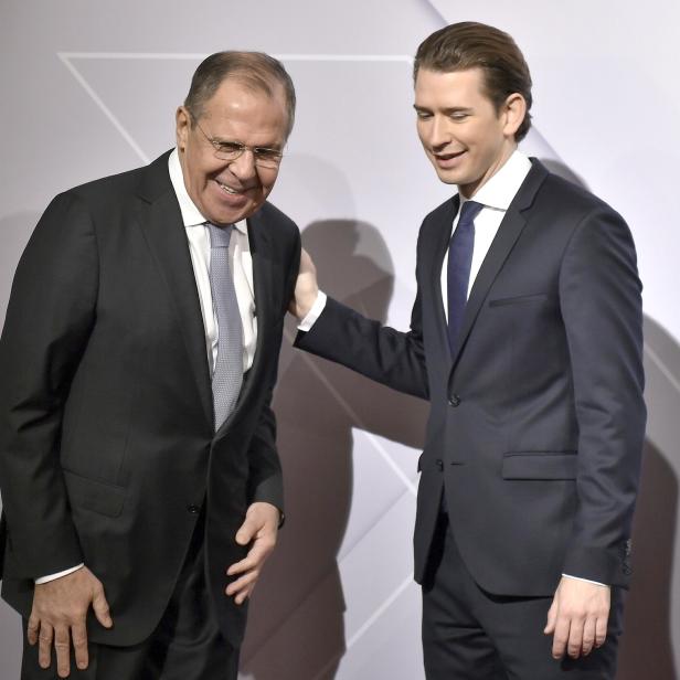 Der russische Außenminister (AM) Sergej Lawrow (l.) und Österreichs AM Sebastian Kurz. 