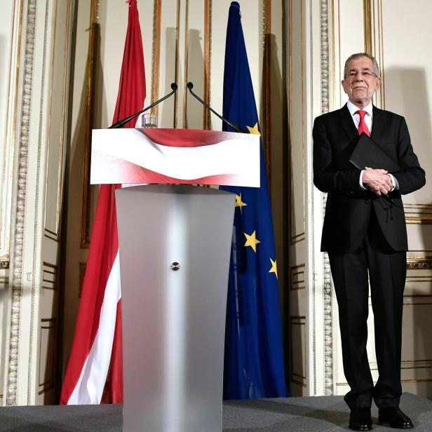 Lange hat es gedauert, heute ist es soweit: Bundespräsident Alexander Van der Bellen 