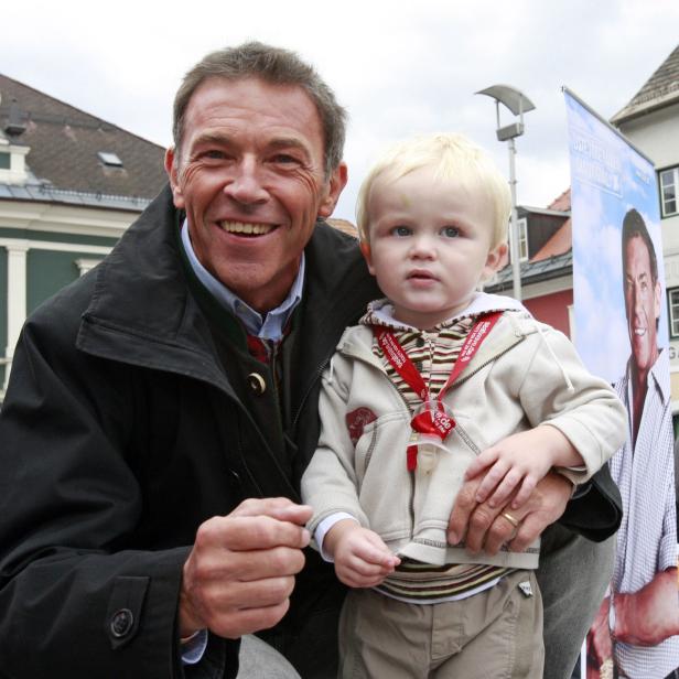 Jörg Haider im Jahr 2008 bei einer Wahlkampfveranstaltung in Völkermarkt.