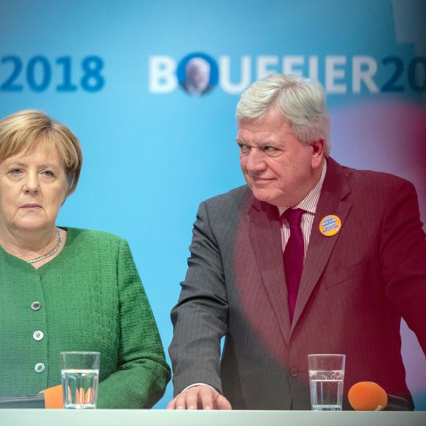 Hessens Ministerpräsident Volker Bouffier (CDU) hat deutlich verloren. Welche Auswirkungen hat das schlechte Abschneiden der CDU auf Bundeskanzlerin Angela Merkel?