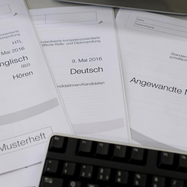 Musterhefte der Prüfungsunterlagen der Zentralmatura