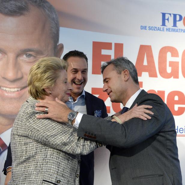 Ursula Stenzel, Parteichef Heinz-Christian Strache und FPÖ-Präsidentschaftskandidat Norbert Hofer bei einer Pressekonferenz zum Präsidentschaftswahlkampf.