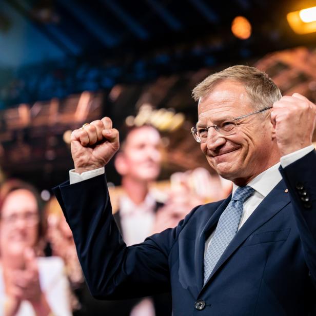 Thomas Stelzer beim Wahlkampfauftakt der OÖVP