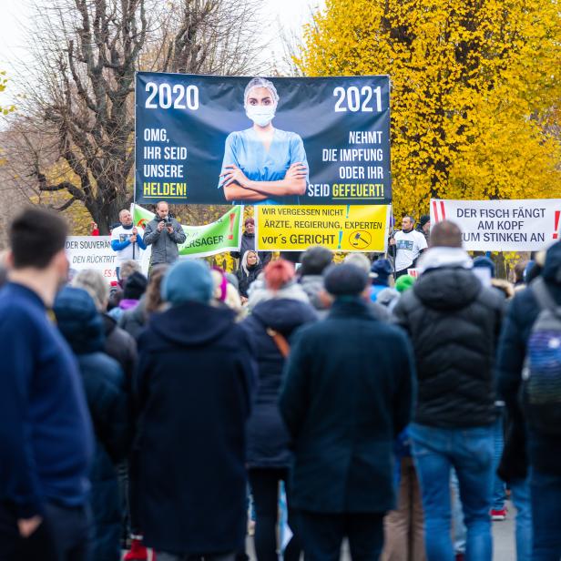 Die Demonstration am Wiener Ballhausplatz.