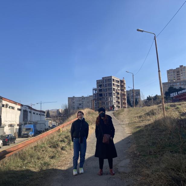 Tina und Edith Meinhart in Tiflis