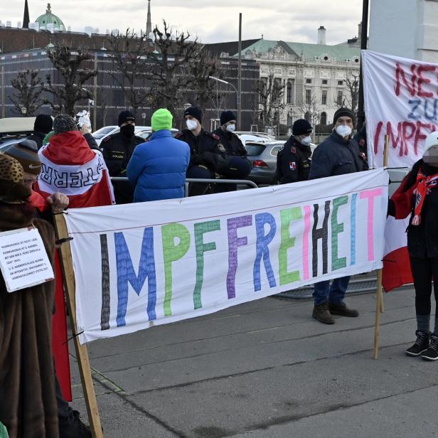 Kundgebung "Nein zur Impfpflicht - Neuwahlen jetzt!"