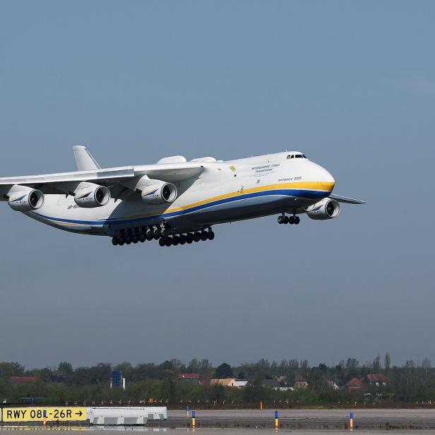 Antonow An-225