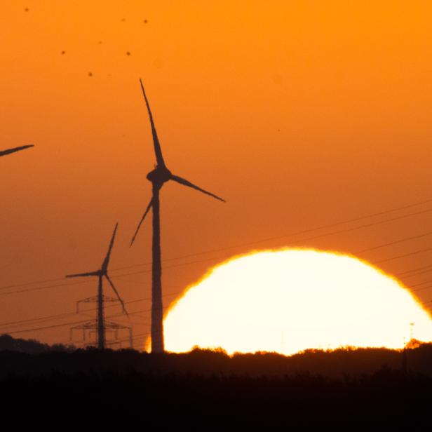 Kräftiger Wind im Winter und viel Sonne im Frühling haben indessen den Ökostromanteil in Deutschland steigen lassen.