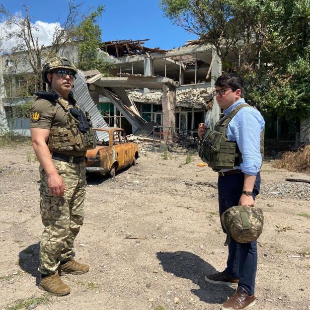 Journalist Davidzon mit Generalmajor Kowaltschuk im Oblast Cherson