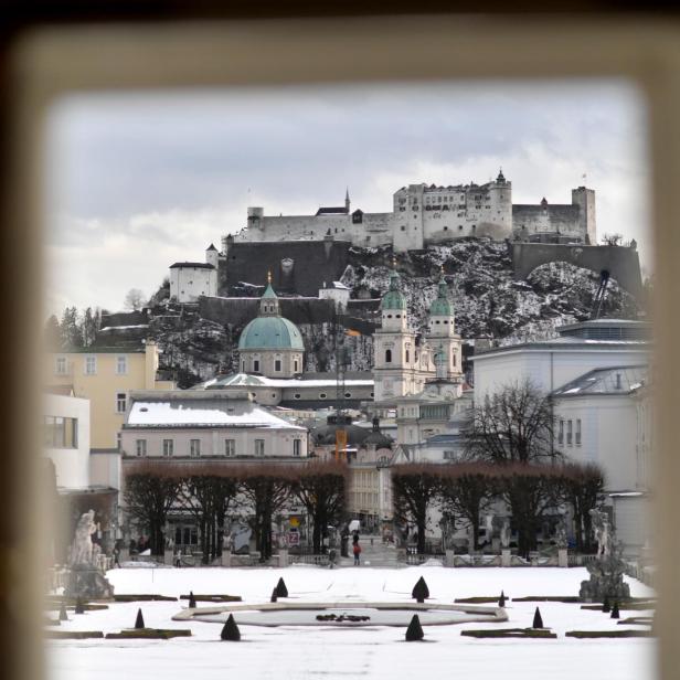 Blick aus dem Schloss Mirabell auf die Salzburger Altstadt