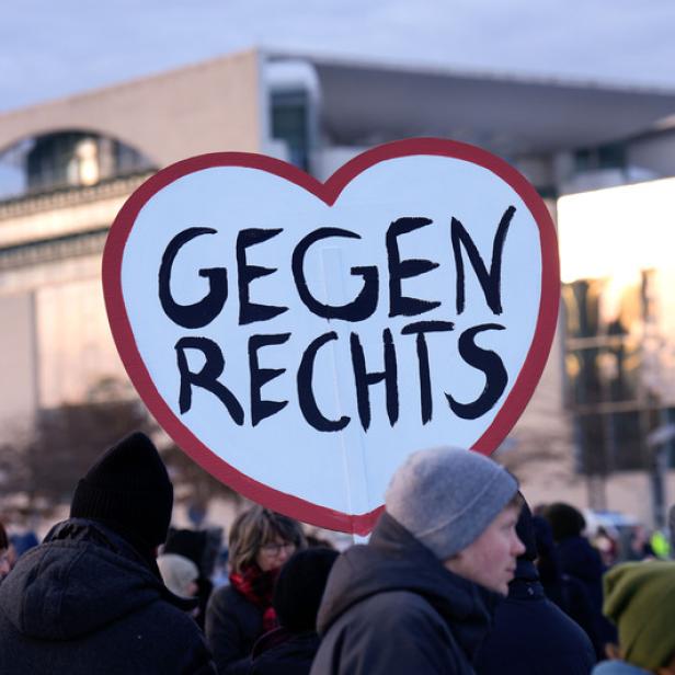 Demonstration für AfD-Verbot in Berlin, aufgenommen am 21.01.2024