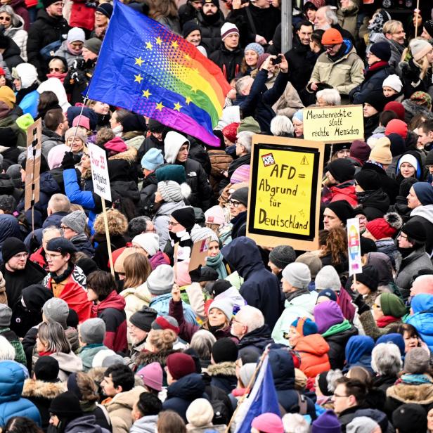 Demo gegen Rechtsextremismus in Frankfurt