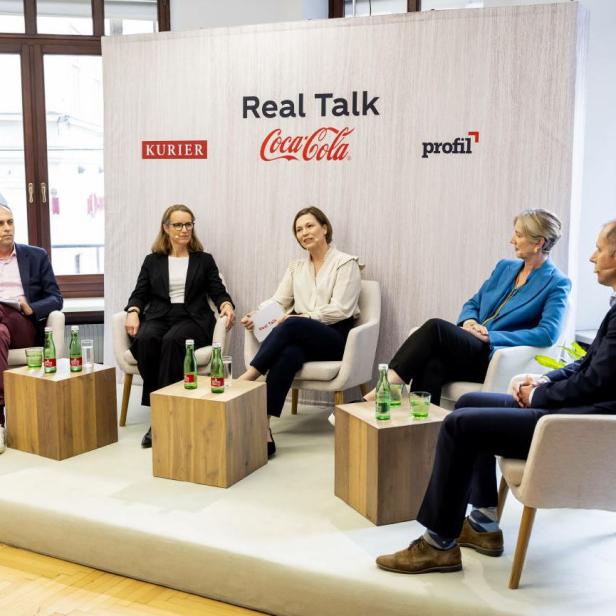 V. l. : Christian Horak, Cordula Cerha, Moderatorin Sandra Baierl, Gabriele Faber-Wiener und Herbert Bauer beim Coca-Cola Real Talk