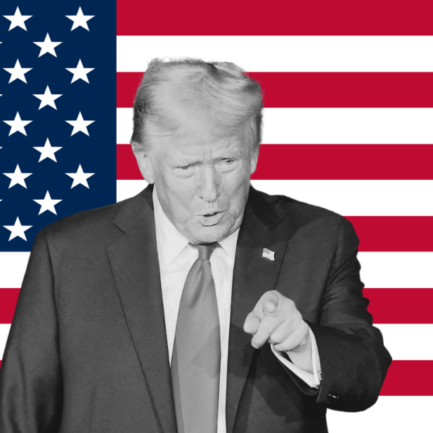 Trump vor US-Flagge