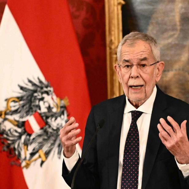 Van der Bellen in der Hofburg 