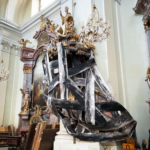 Altar eingewickelt