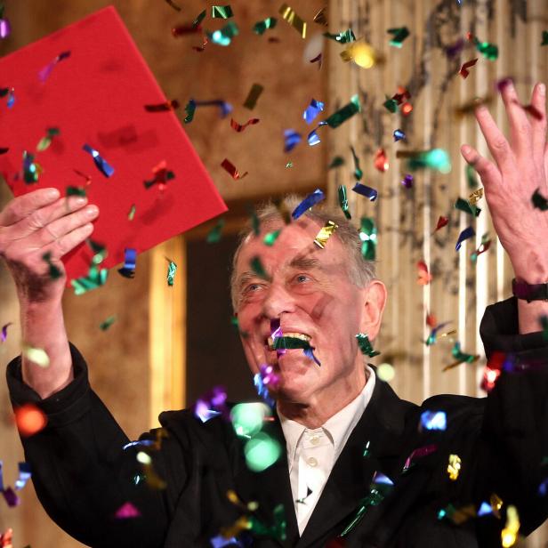 ARCHIVBILD: THEATERMACHER CLAUS PEYMANN WIRD 80