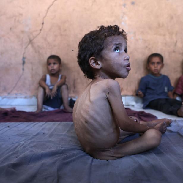 TOPSHOT-PALESTINIAN-ISRAEL-CONFLICT
