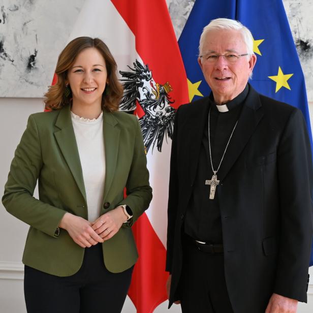 Eine Frau und ein Erzbischof