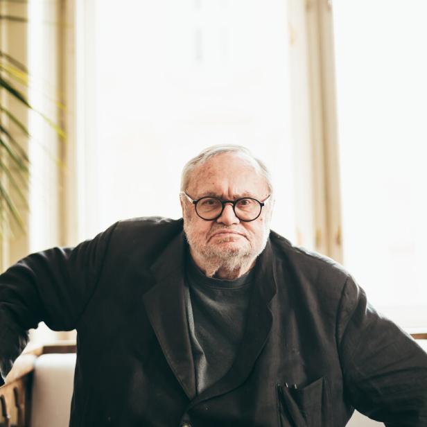 Schriftsteller Franz Schuh im Interview mit profil