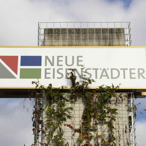 Ein großes Schild mit der Aufschrift "Neue Eisenstädter"