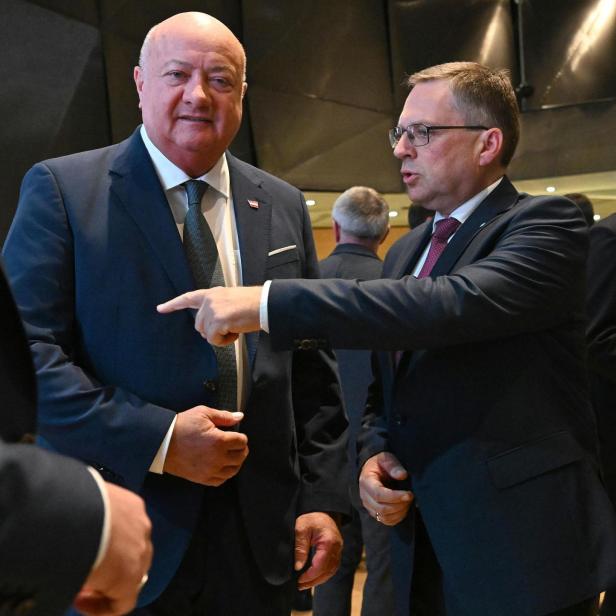 Bundeskanzler Christian Stocker und ÖVP-Klubchef August Wöginger wenige Tage nach der Diversionsentscheidung