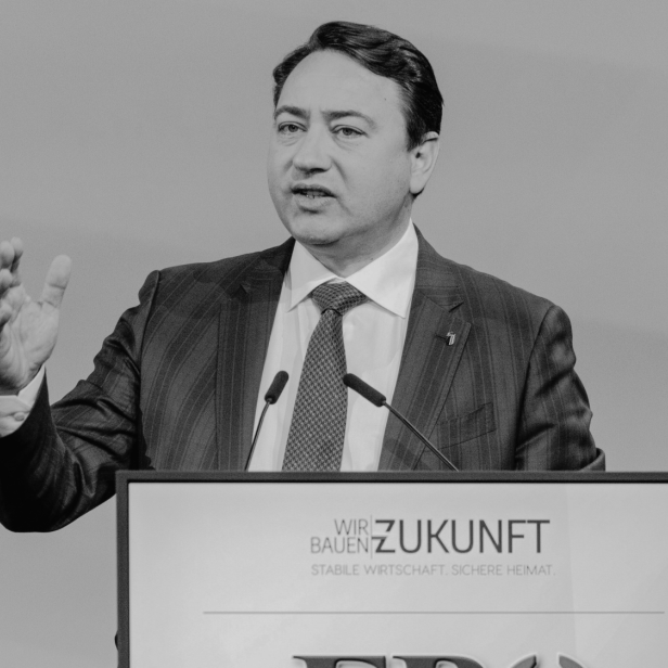 zu sehen ist der oberösterreichische Landeshauptmann-Stv. Manfred Haimbuchner (FPÖ)