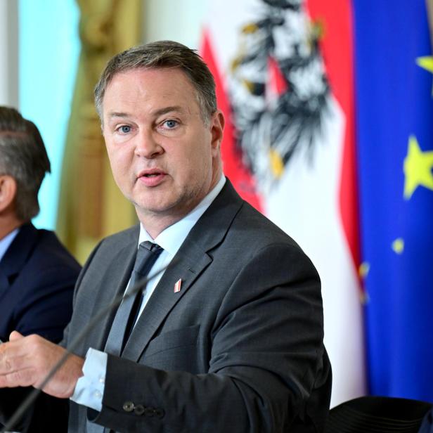 Babler beim Ministerrat mit Hattmannsdorfer und Schellhorn