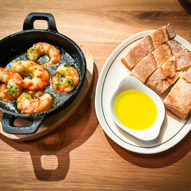 Essen von oben aus dem Tapas-Lokal Paco Ribera