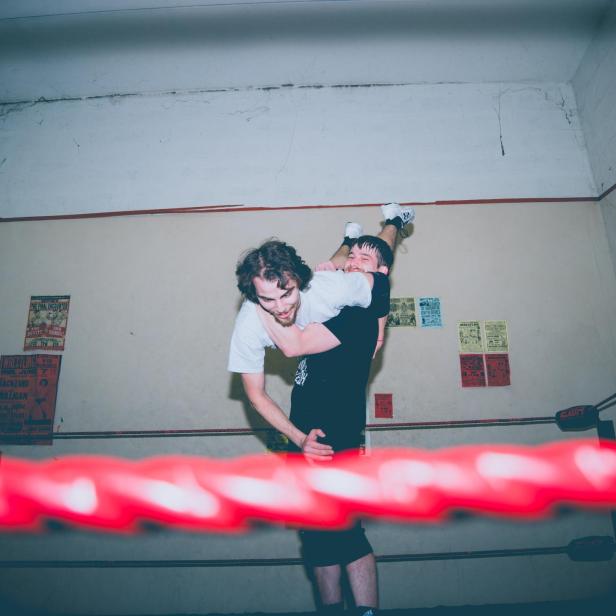 Aktive im Ring der Wiener Wrestling-Schule "Powerplexx"
