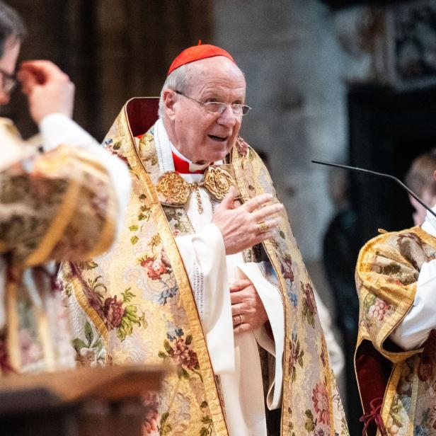 Kardinal Christoph Schönborn während eines Dankgottesdienstes ("Te Deum") für den neuen Papst Leo XIV. im Stephansdom in Wien.