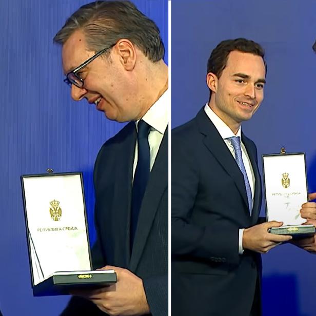 Präsident Aleksandar Vucic überreicht Maximilian Krauss (FPÖ) und Polizeichef Michael Takacs jeweils einen Staatsorden