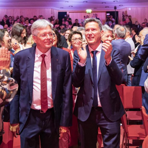 Landeshauptmann Peter Kaiser (SPÖ) und Landesrat Daniel Fellner (SPÖ) beim Parteitag der SPÖ Kärnten am 20. September 2025.